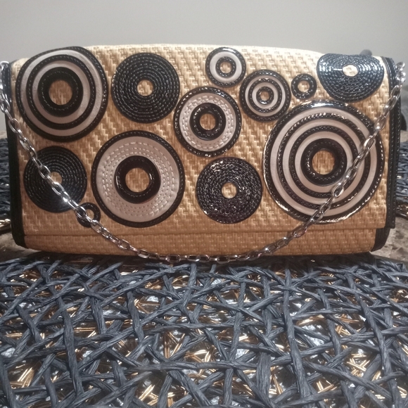 COLE HAAN Vintage Woven natural Pixie straw black patent leather trim Clutch - Picture 10 of 10